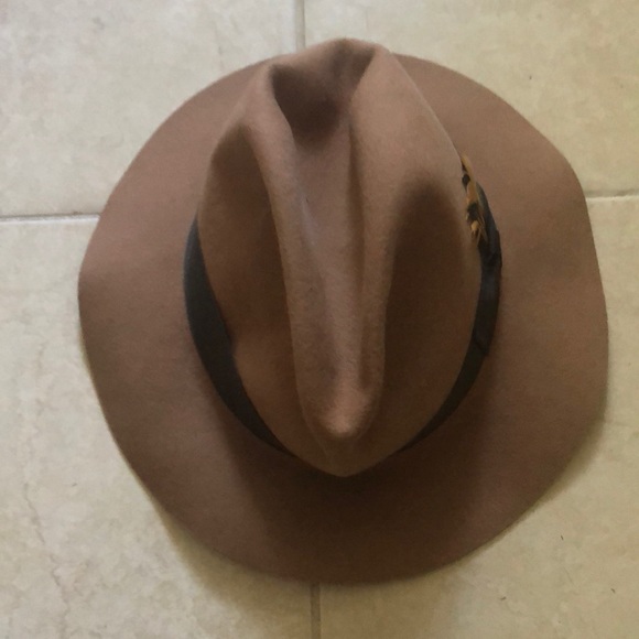 Wool Hat in Light Brown - Picture 2 of 4